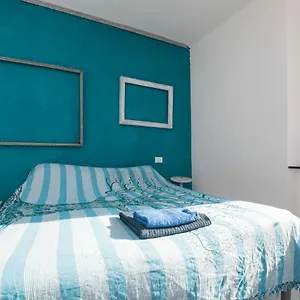 lo-zenzero-canevari.hotelitalianriviera.com/